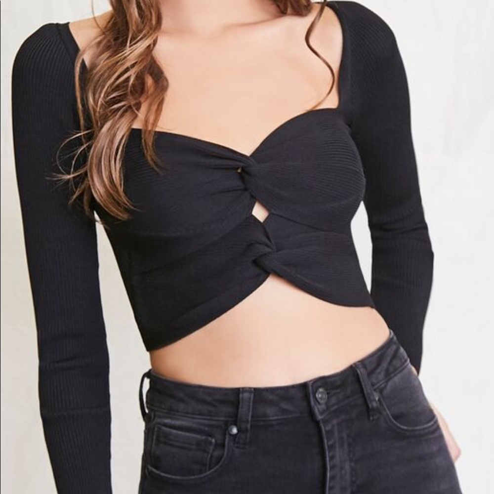 Forever 21 sweetheart twist crop top